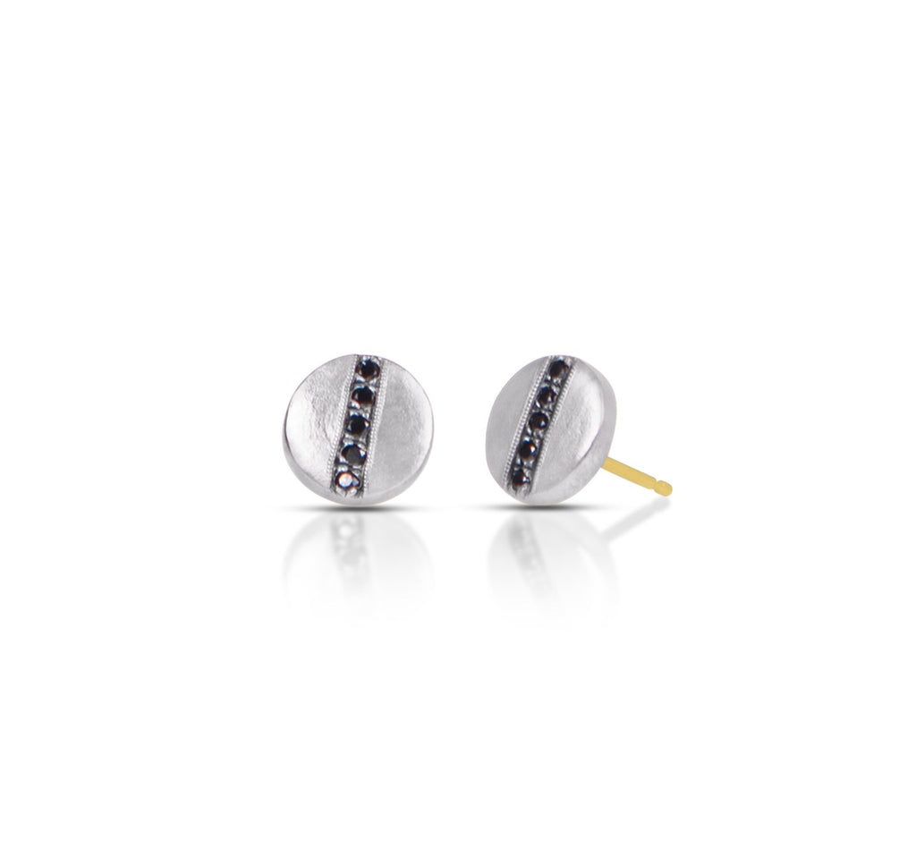 SISKA STUDS